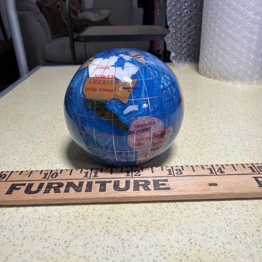 Alexander Kalifano Globe Earth Paperweight Semi-Precious Stones 3” Tall